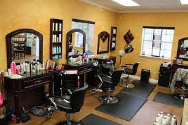 Salon Tharaka