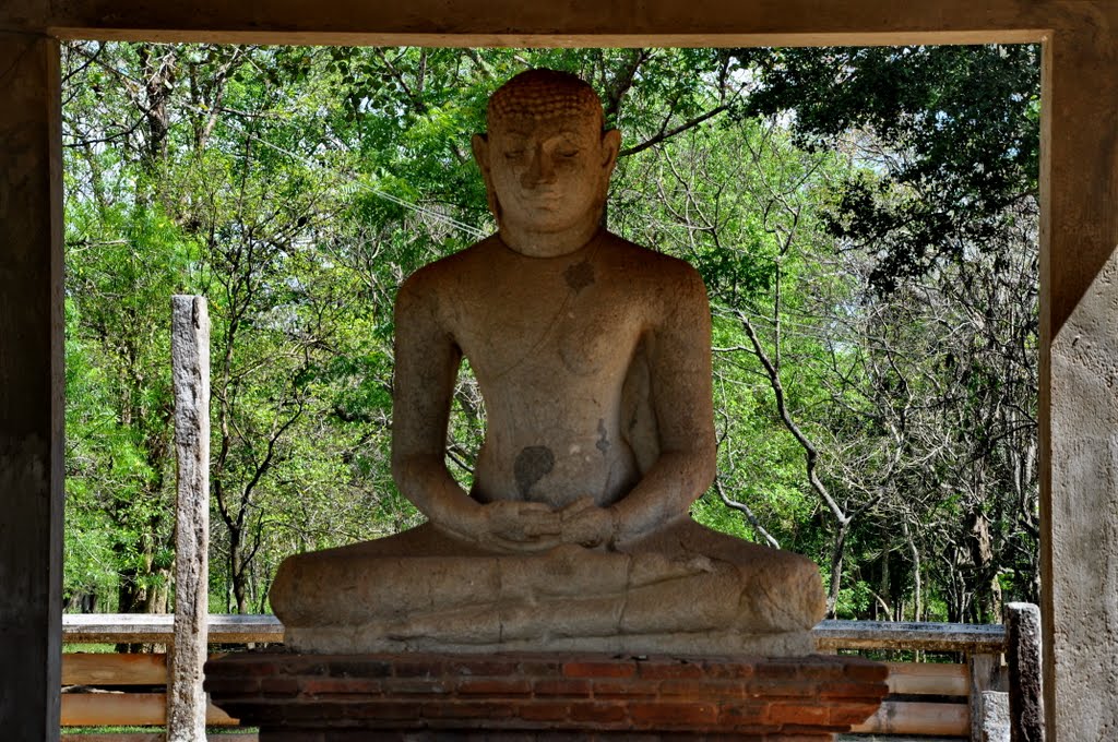 Samadhi Buddha Statue