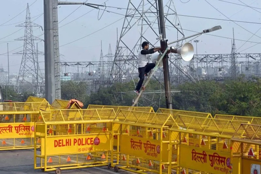 Farmers' protest: Delhi turns into fortress as thousands march to India capital