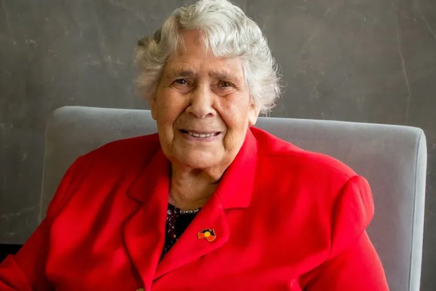 Lowitja O'Donoghue: Indigenous leader who changed Australia dies aged 91