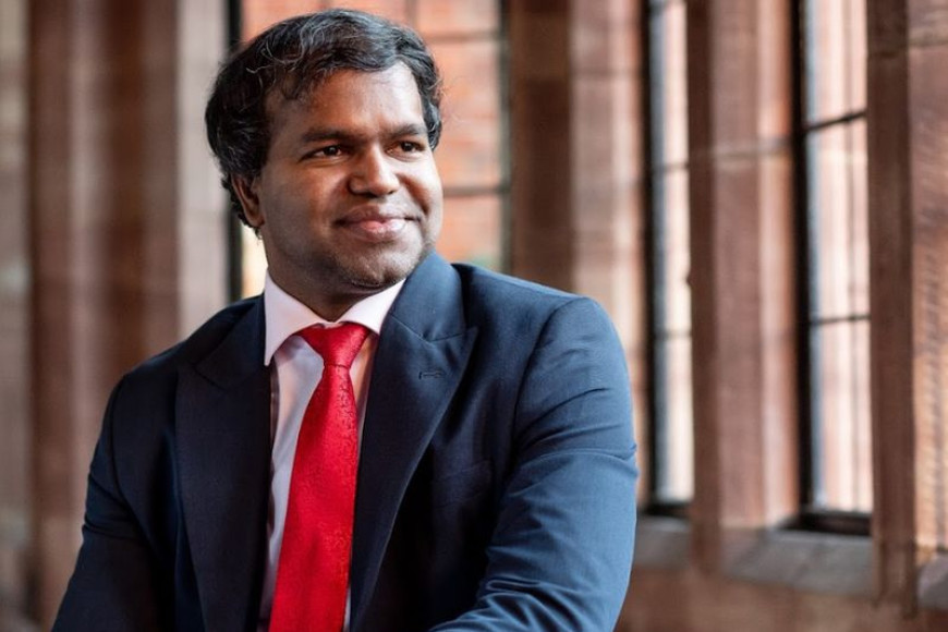 S L born pioneer of location-tracking technology in King’s holistnours