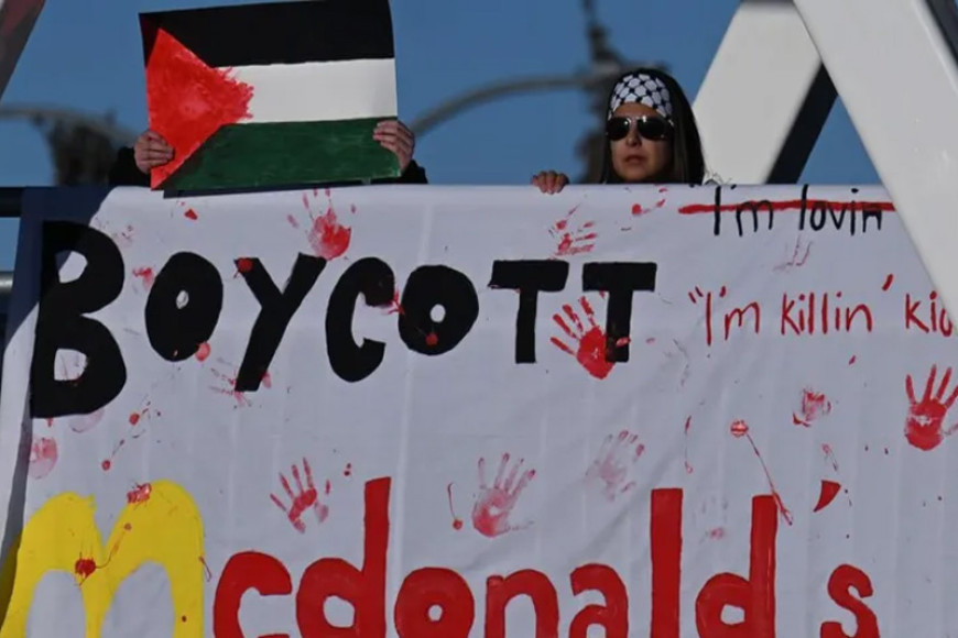 McDonald's to buy back all its Israeli restaurants