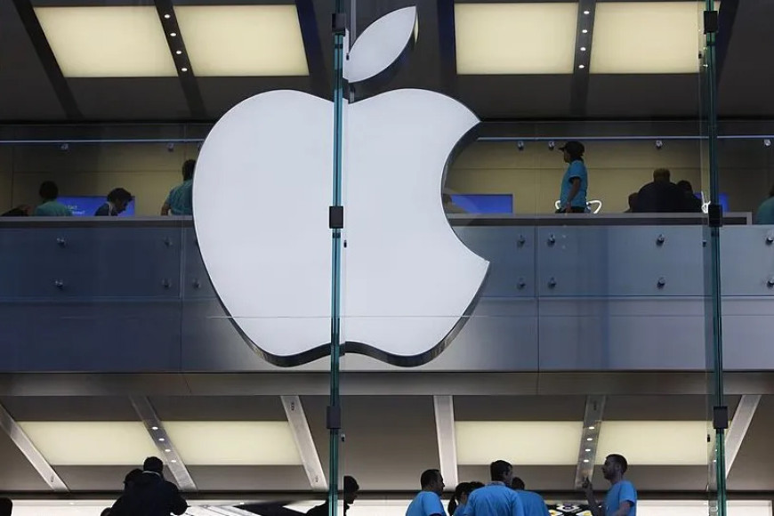 Apple overtakes Samsung as world's biggest phonemaker