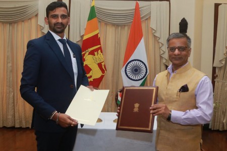 India expedites the 4000 housing project for Sri Lanka plantation workers.